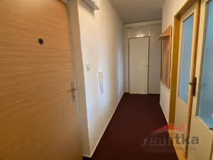 Pronájem bytu 1+1, Opava - Kylešovice, Bílovecká, 38 m2