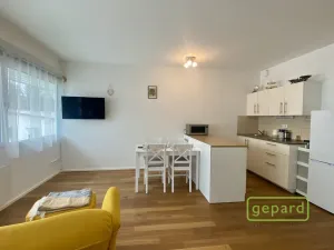 Pronájem bytu 1+kk, Řevnice, Pod Lipami, 44 m2