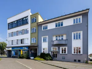 Pronájem kanceláře, Hradec Králové, Hořická, 163 m2