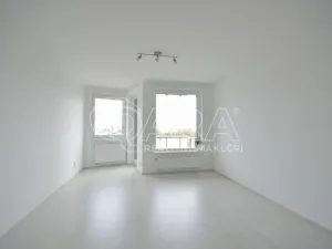 Pronájem bytu 1+kk, Praha - Stodůlky, Klementova, 40 m2