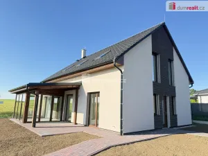 Prodej rodinného domu, Svárov, Pod Větrolamem, 155 m2
