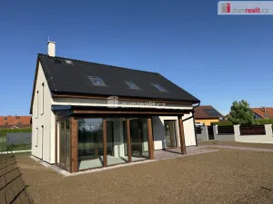 Prodej rodinného domu, Svárov, Pod Větrolamem, 155 m2