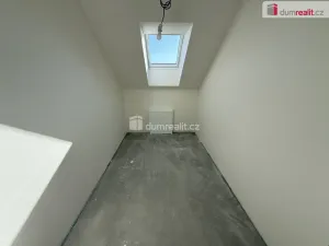 Prodej rodinného domu, Svárov, Pod Větrolamem, 155 m2