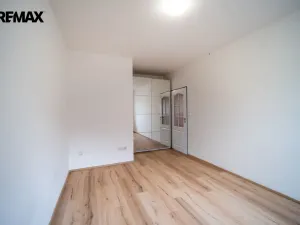 Pronájem rodinného domu, Praha - Hloubětín, Poděbradská, 188 m2
