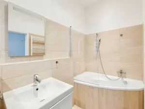 Pronájem bytu 2+kk, Praha - Karlín, Vítkova, 82 m2