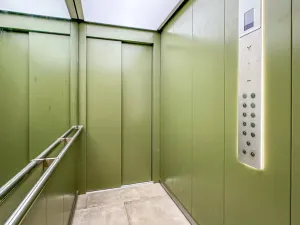Pronájem bytu 2+kk, Praha - Černý Most, Arnošta Valenty, 35 m2