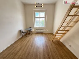 Pronájem bytu 1+kk, Praha - Smíchov, Na Valentince, 38 m2