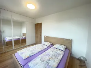 Pronájem bytu 2+kk, Praha - Hloubětín, Waltariho, 45 m2