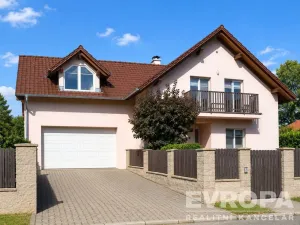 Pronájem rodinného domu, Průhonice, 200 m2