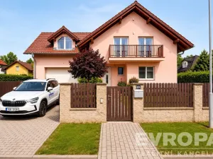 Pronájem rodinného domu, Průhonice, 200 m2