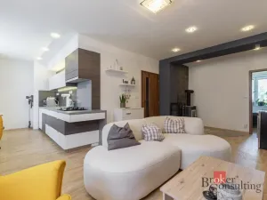 Prodej bytu 2+kk, Břeclav - Poštorná, Dělnická, 51 m2