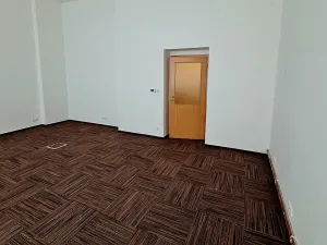 Pronájem komerční, Karlovy Vary, Varšavská, 40 m2