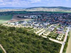 Prodej pozemku pro bydlení, Hrušovany u Brna, Pod Střediskem, 820 m2