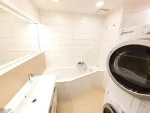 Pronájem bytu 3+kk, Praha - Michle, V zápolí, 75 m2