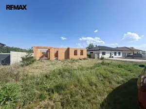 Prodej pozemku pro bydlení, Strachotice, 827 m2