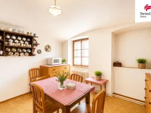 Prodej historického objektu, Praha - Troja, K Bohnicím, 176 m2
