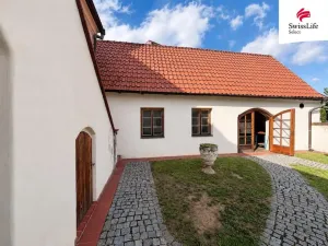 Prodej historického objektu, Praha - Troja, K Bohnicím, 176 m2