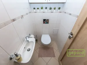Pronájem bytu 3+kk, Praha, Nehvizdská, 69 m2