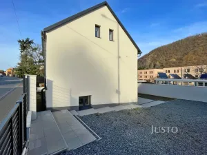 Prodej bytu 2+kk, Praha, Žitavského, 63 m2