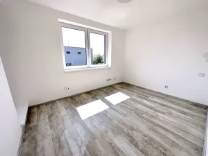 Pronájem rodinného domu, Hradec Králové, 166 m2