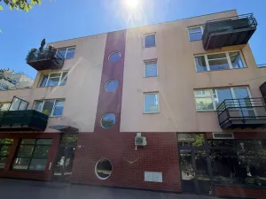 Pronájem bytu 2+kk, Praha - Hlubočepy, Voskovcova, 45 m2