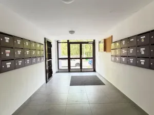 Pronájem bytu 2+kk, Praha - Braník, Vrbova, 52 m2