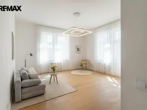 Pronájem bytu 2+kk, Praha - Vinohrady, Korunní, 65 m2