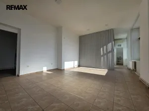 Pronájem obchodního prostoru, Prostějov, nám. Padlých hrdinů, 52 m2