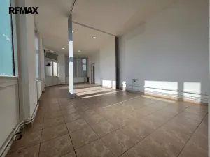 Pronájem obchodního prostoru, Prostějov, nám. Padlých hrdinů, 52 m2