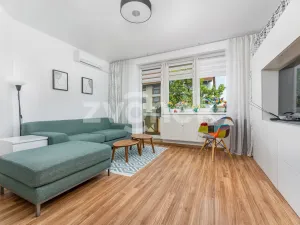 Prodej bytu 2+1, Otrokovice, Hložkova, 56 m2