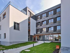 Pronájem bytu 2+kk, Praha - Dolní Chabry, Ústecká, 59 m2