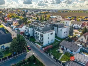 Pronájem bytu 2+kk, Praha - Dolní Chabry, Ústecká, 59 m2