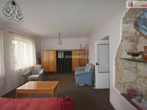 Pronájem komerční nemovitosti, Chbany - Vikletice, 596 m2