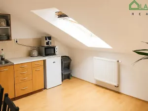 Pronájem bytu 2+kk, Brno, Králova, 37 m2
