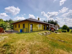 Prodej rodinného domu, Komorovice, 230 m2