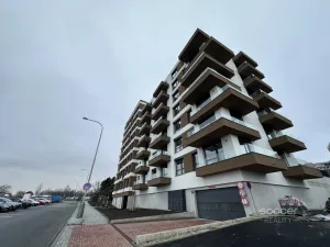 Pronájem garážového stání, Praha - Černý Most, Arnošta Valenty, 14 m2