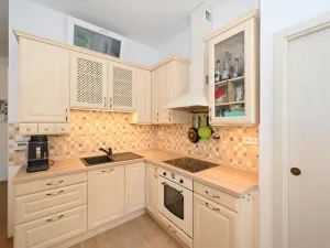 Pronájem bytu 2+1, Praha - Bubeneč, náměstí Interbrigády, 51 m2
