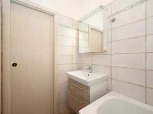 Pronájem bytu 2+1, Praha - Bubeneč, náměstí Interbrigády, 51 m2