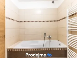 Pronájem bytu 3+kk, Znojmo, Na Hrázi, 65 m2