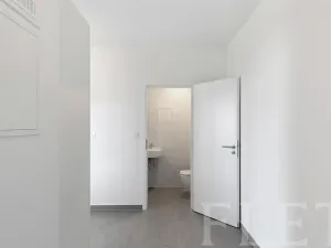 Prodej bytu 2+kk, Praha - Hloubětín, Za černým mostem, 55 m2
