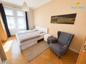 Pronájem bytu 1+1, Praha - Nusle, Družstevní, 37 m2