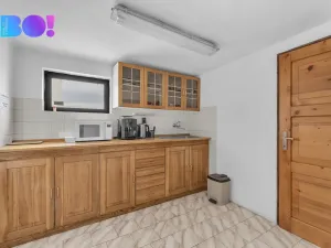 Pronájem výrobních prostor, Morašice, 2657 m2