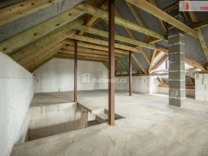 Prodej rodinného domu, Jesenice - Horní Jirčany, Budějovická, 106 m2