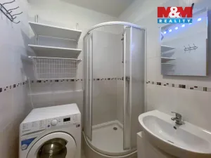 Pronájem bytu 1+kk, Praha - Košíře, Plzeňská, 31 m2