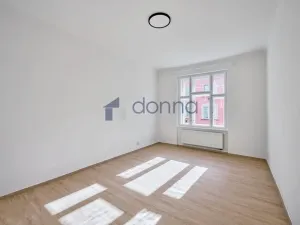 Pronájem bytu 2+kk, Praha, Braunerova, 51 m2