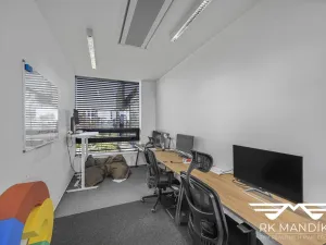Pronájem kanceláře, Praha - Libeň, Voctářova, 416 m2