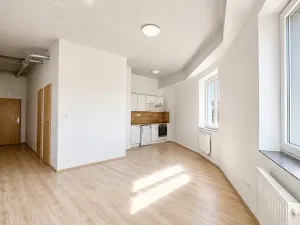 Pronájem bytu 1+kk, Rosice, Sportovní, 34 m2