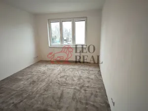 Pronájem bytu 3+1, Zlonice, Pippichova, 74 m2