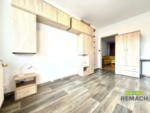 Pronájem bytu 3+1, Uherské Hradiště, Sadová, 68 m2