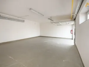 Pronájem garáže, Písek - Hradiště, K Lipám, 169 m2
